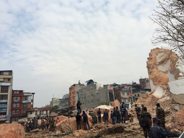 Community of Dharhara after Nepal earthquake. Photo by Nirjal stha, https://creativecommons.org/licenses/by-sa/4.0/deed.en