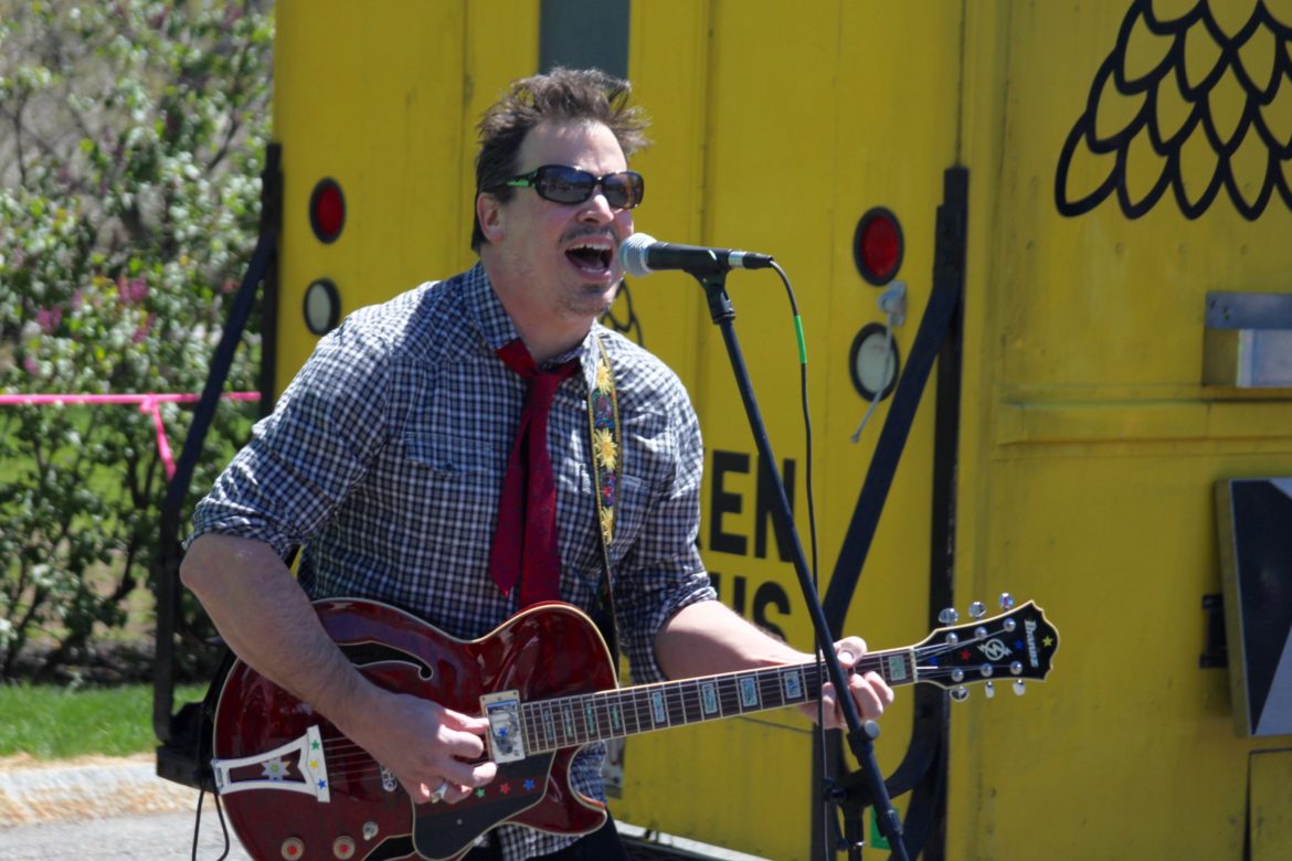 A signer entertained at the Arbor Day Celebration at the Commander's Mansion.