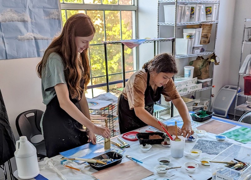 Mosesian Center Hosting Visual and Performing Arts Classes, Seeks